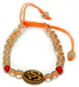 om-bracelet